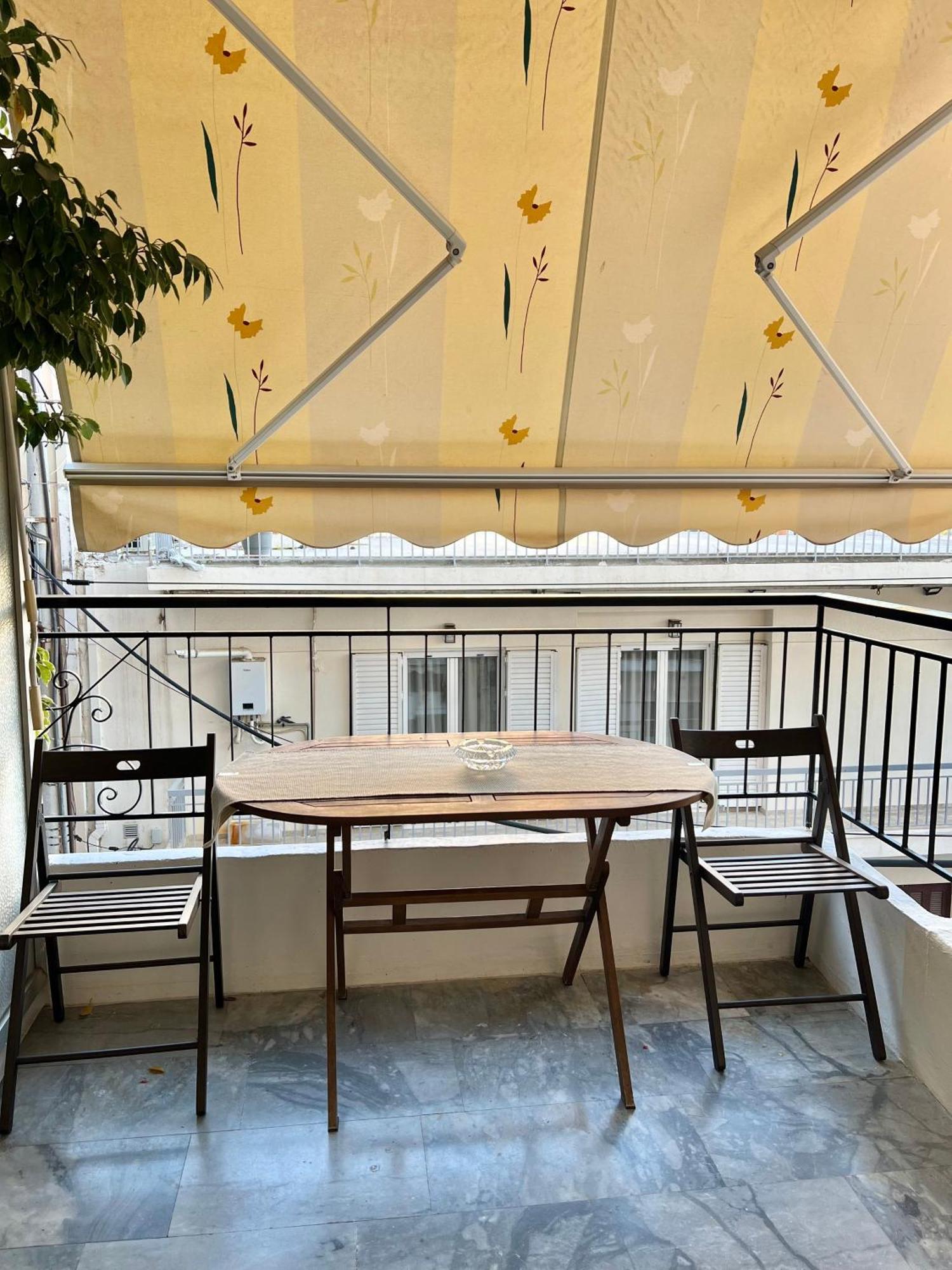 Mamour Apartment In Athen Exterior foto